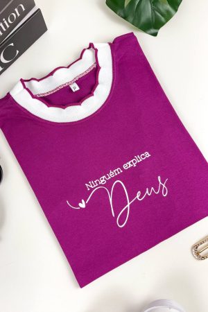 TSHIRT NINGUÉM EXPLICA  COR FÚCSIA