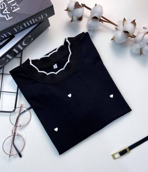 TSHIRT CORAÇÃOZINHOS PRETO